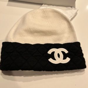 Chanel wool cashmere beanie